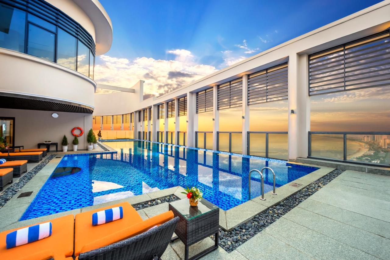 Altara Suites Da Nang By Ahg Εξωτερικό φωτογραφία